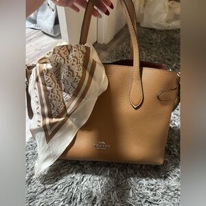 Coach camel medium tote